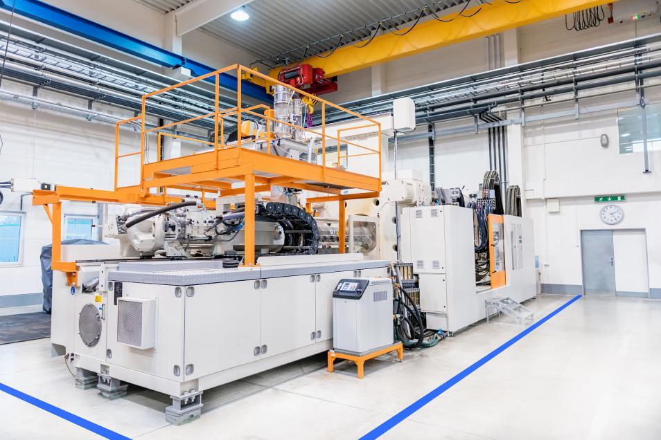 現(xiàn)場管理的5S管理及目視化管理 我們?yōu)槭裁匆菩小?S管理”